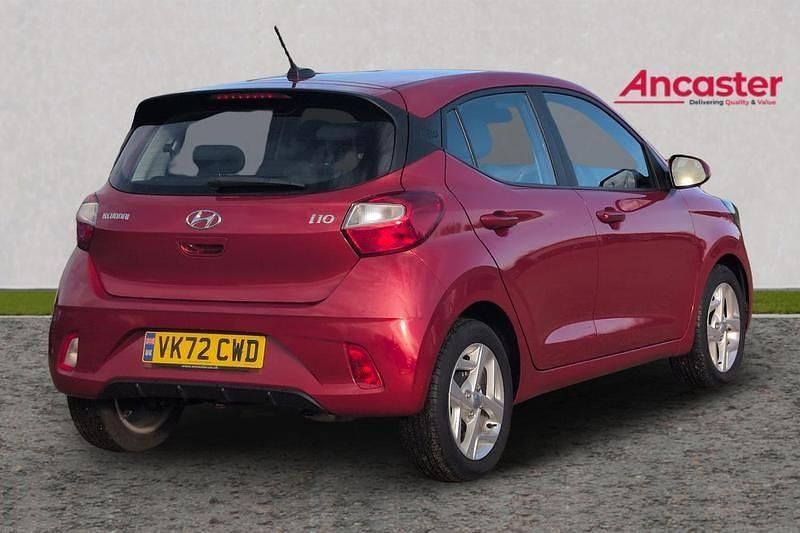 Used Hyundai i10 SE 83 HP (61 kW) 2022 Red Hatchback