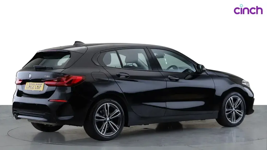 Used BMW 118 Sport Line 2022 Black Hatchback