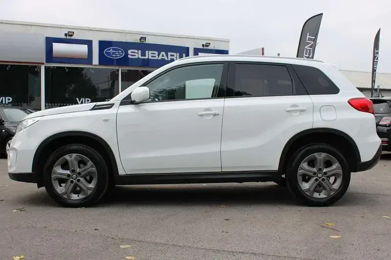 Used Suzuki Vitara SZ-T 120 HP (88 kW) 2018 White SUV