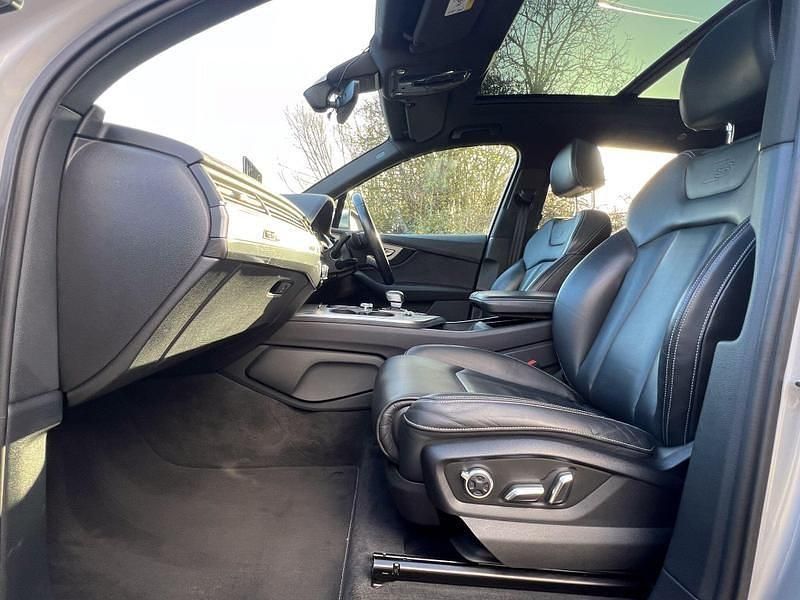 Used Audi SQ7 Exclusive 435 HP (319 kW) 2018 Silver SUV