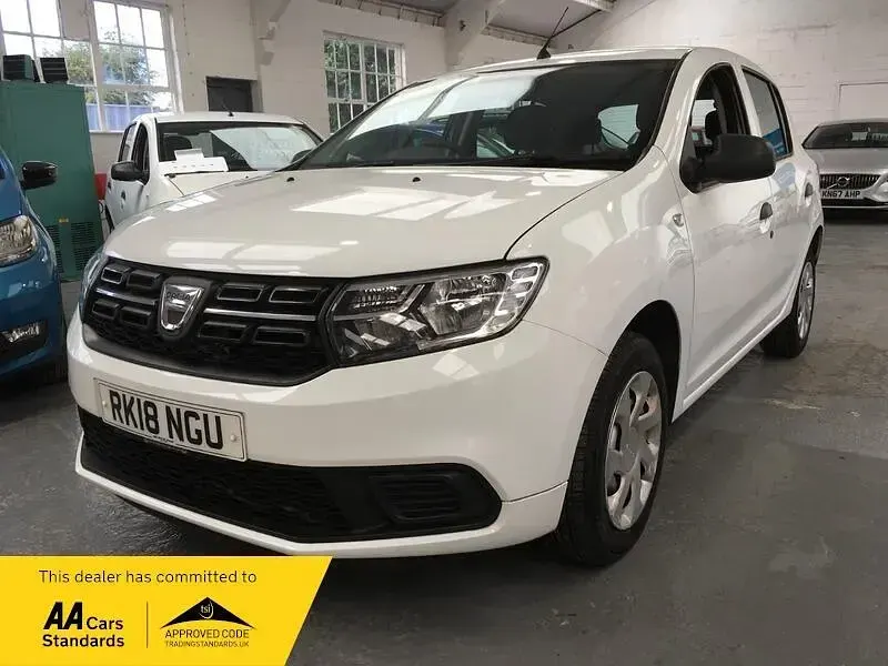 Used Dacia Sandero Ambiance 90 HP (66 kW) 2018 White Hatchback