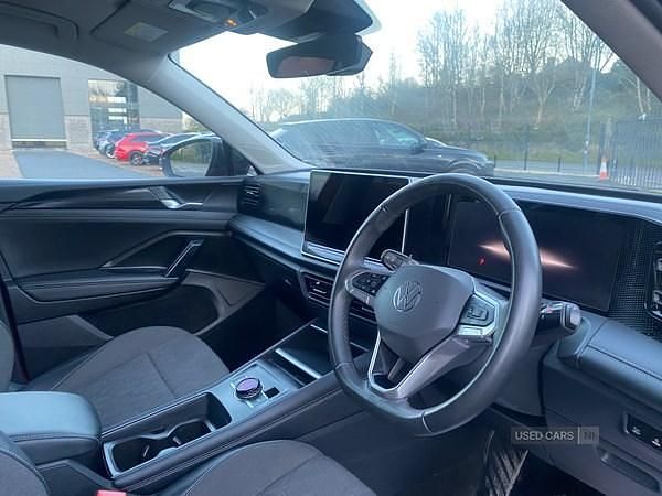 Used VW Tiguan Match 150 HP (110 kW) 2024 Red SUV