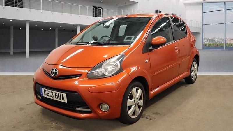 Orange Used 2013 Toyota Aygo Hatchback | £1,495 (Super price) - Image 1/4
