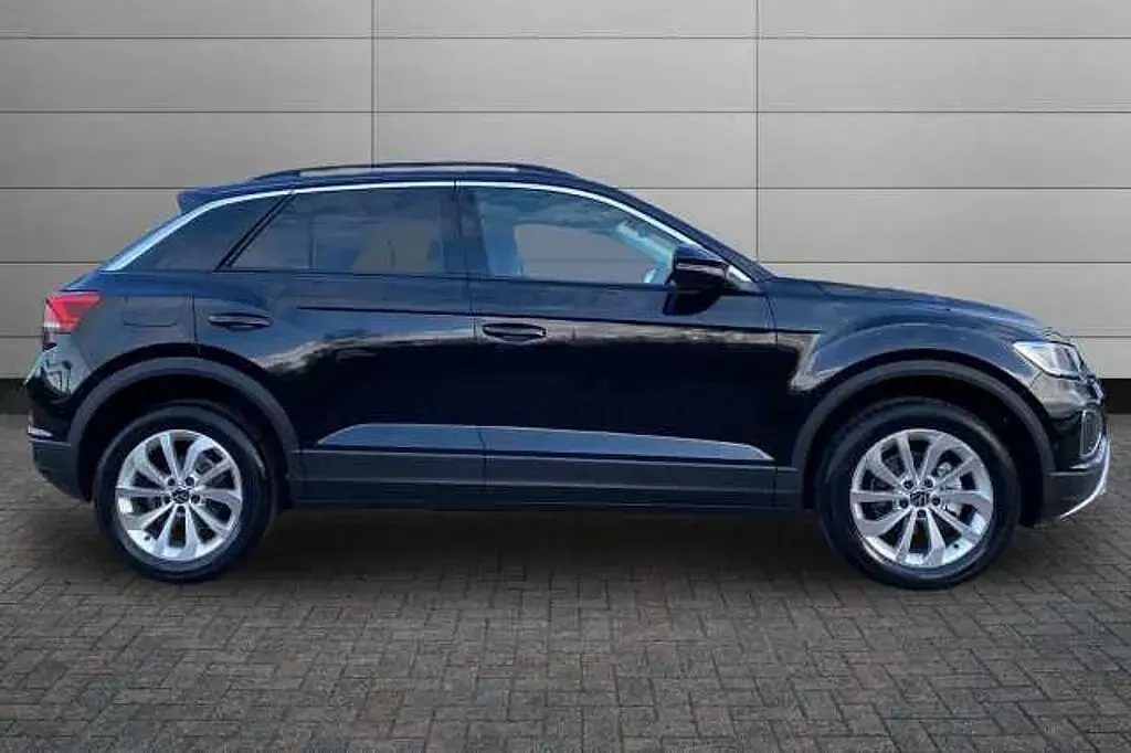 Used VW T-Roc 150 HP (110 kW) 2026 SUV