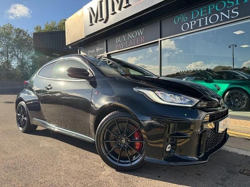 Black Used 2022 Toyota Yaris Hatchback | £28,995 (Fair price) - Image 1/4