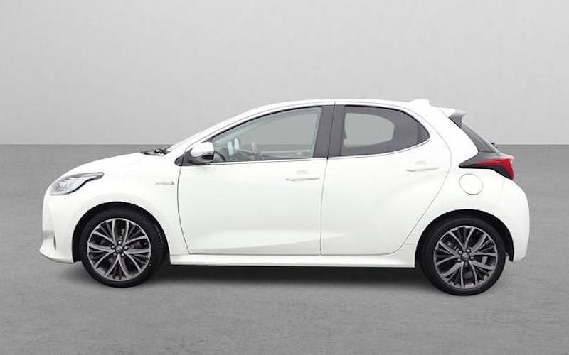 Used Toyota Yaris Hybrid 116 HP (85 kW) 2024 Hatchback