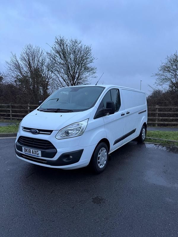 Usado Ford Transit Custom Trend 130 HP (95 kW) 2018 Branco Van