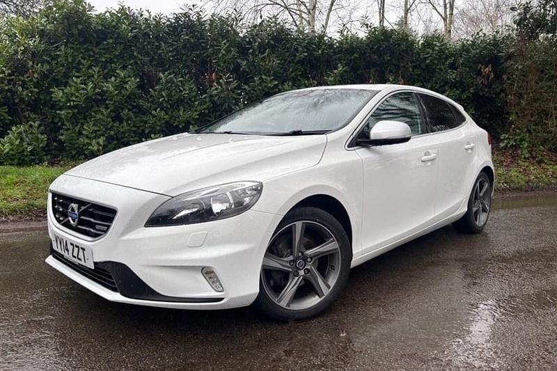 White Used 2014 Volvo V40 R-Design Hatchback | £5,999 (Fair price) - Image 1/1