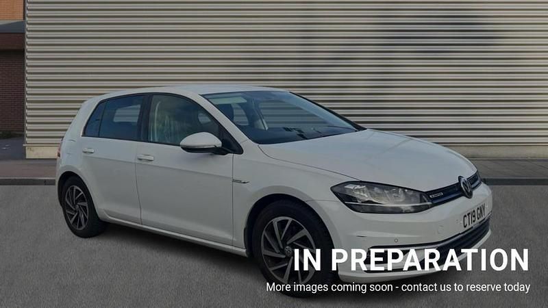 White Used 2019 VW Golf VII Match | £15,490 (Fair price) - Image 1/4