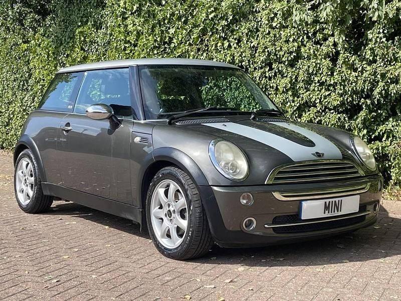 Grey Used 2006 Mini Cooper Hatch Hatchback | £3,999 - Image 1/4