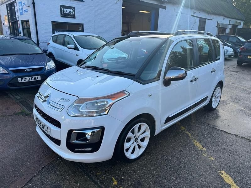White Used 2013 Citroën C3 Picasso SELECTION MPV | £3,495 (Fair price) - Image 1/4