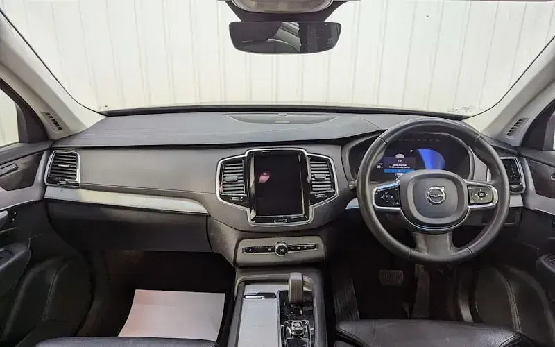 Used Volvo XC90 Plus 235 HP (172 kW) 2023 Grey SUV