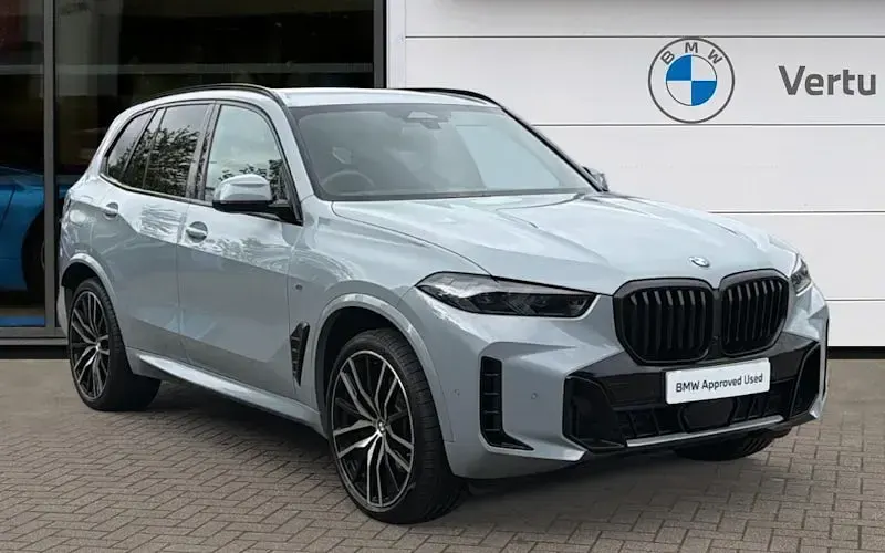 Gebraucht BMW X5 M Sport 352 PS (258 kW) 2025 SUV
