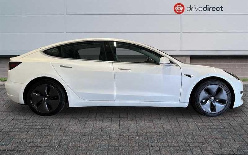 Used Tesla Model 3 Standard Range 239 kW (325 HP) 2020 White Sedan