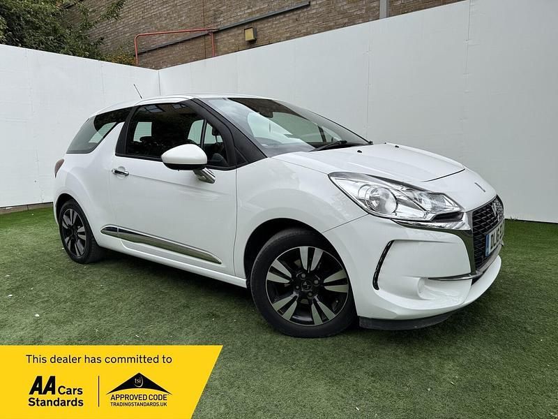 White Used 2016 DS Automobiles DS3 Chic Hatchback | £2,995 (Good price) - Image 1/4