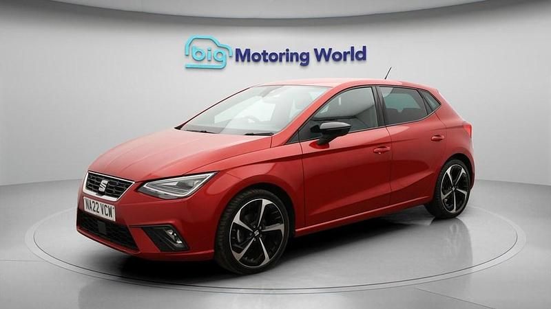 Used Seat Ibiza FR Sport 110 HP (80 kW) 2022 Red Hatchback