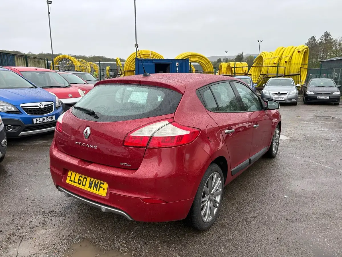 Used Renault Mégane Dynamique 2010 Red Hatchback