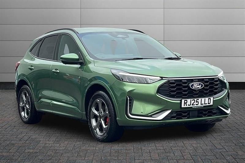 Used Ford Kuga ST-Line 243 HP (178 kW) 2025 Bursting green SUV
