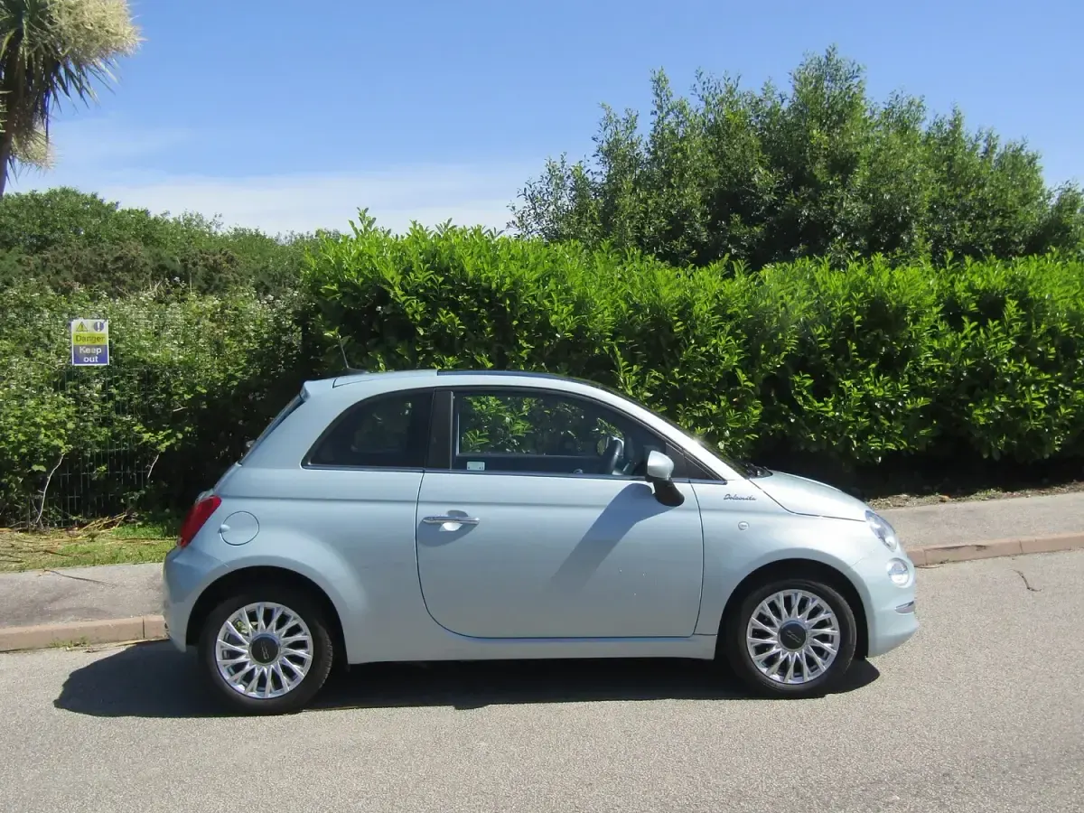 Used Fiat 500 Dolcevita 70 HP (51 kW) 2023 Green Hatchback