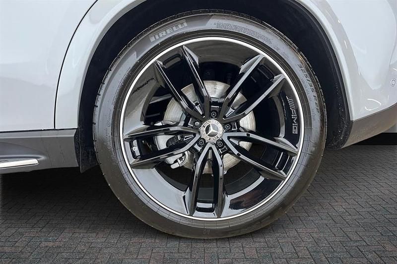 Used Mercedes GLE400 AMG Line Premium Plus 381 HP (280 kW) 2025 Alpine grey Estate