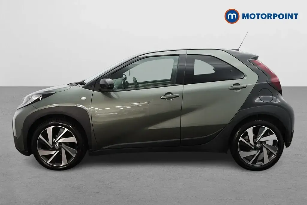 Used Toyota Aygo X 2022 Green SUV
