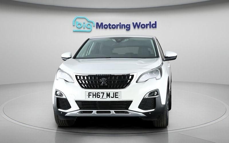 Used Peugeot 3008 Allure 120 HP (88 kW) 2018 White Estate