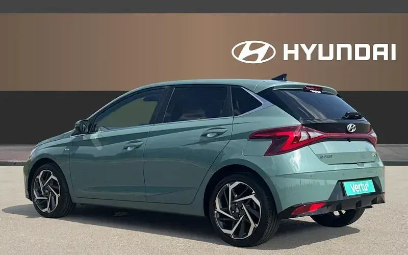 Used Hyundai i20 Premium 101 HP (74 kW) 2023 Green Hatchback