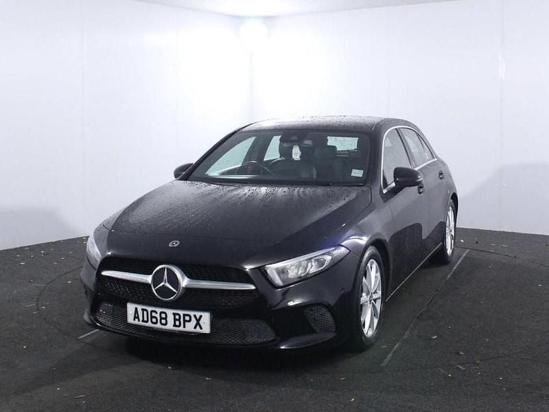 Used Mercedes A180 Executive 136 HP (100 kW) 2019 Black Hatchback