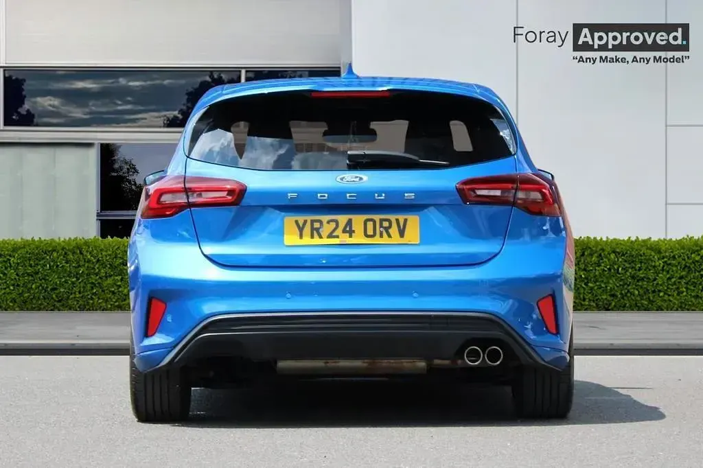 Used Ford Focus ST-Line 2024 Desert island blue Hatchback