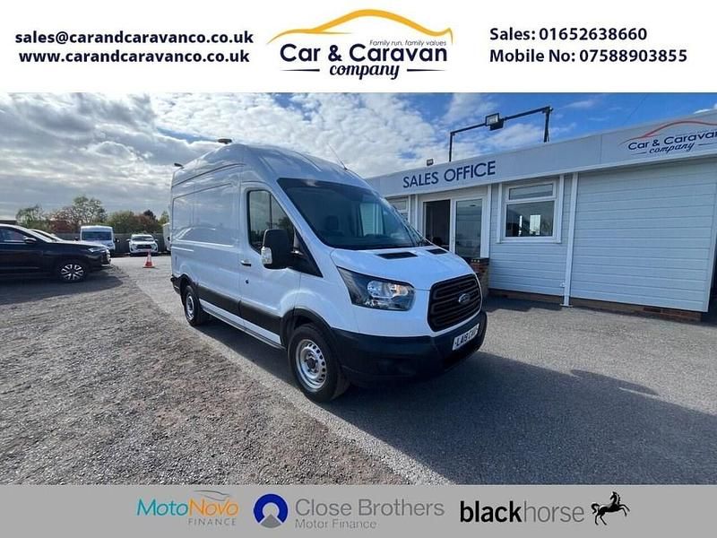Usado Ford Transit 130 HP (95 kW) 2019 Branco Van