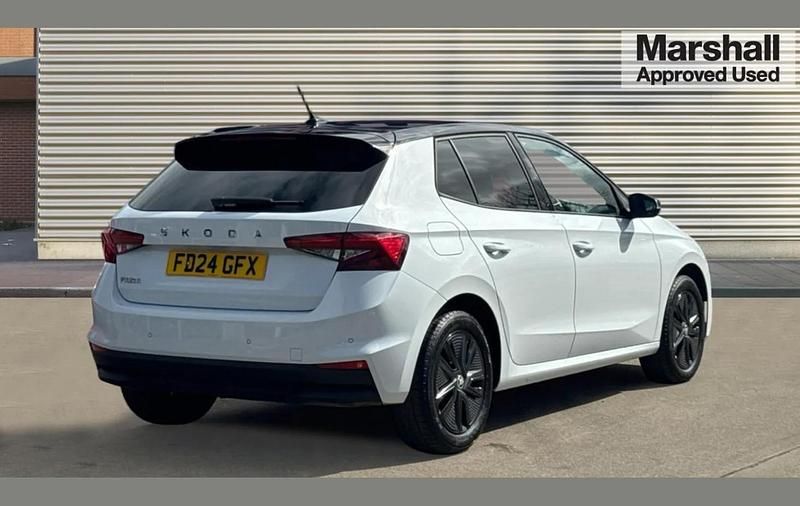 Used Skoda Fabia Colour Edition 80 HP (58 kW) 2024 White Hatchback