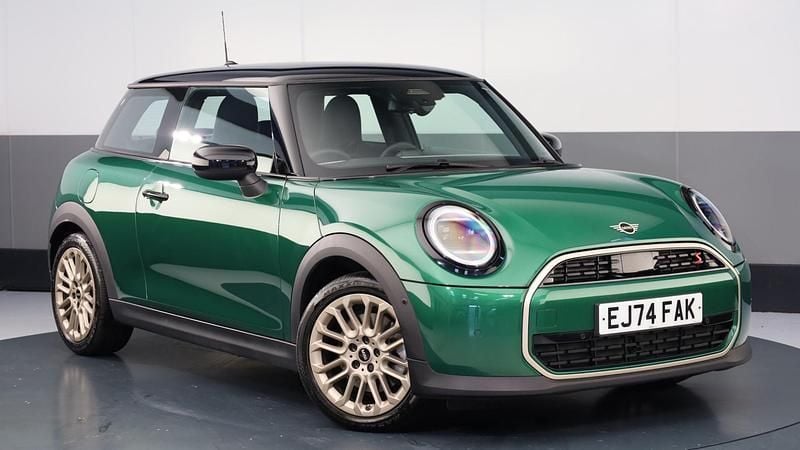 Green Used 2024 Mini Cooper S Hatch Hatchback | £25,750 (Fair price) - Image 1/4