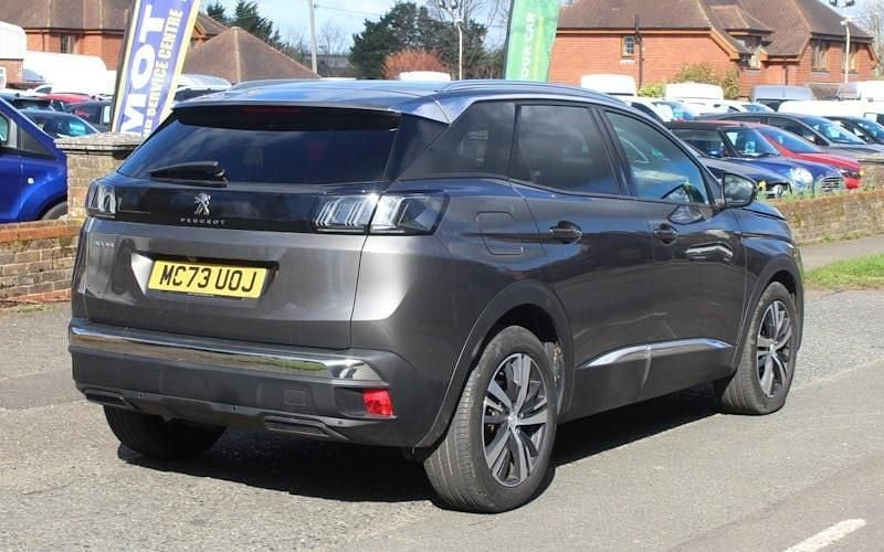 Used Peugeot 3008 Allure 131 HP (96 kW) 2023 Grey SUV