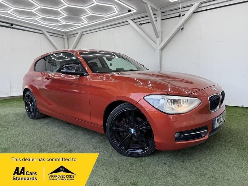 Used BMW 118 Sport Line 2013 Orange Hatchback