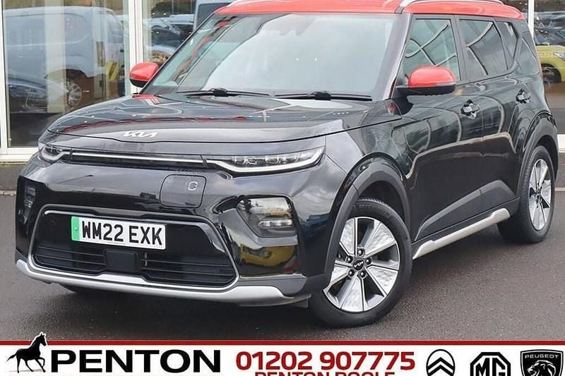 Black Used 2022 Kia Soul EV SUV | £14,990 (Fair price) - Image 1/1