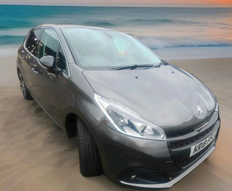 Used Peugeot 208 GT-line 110 HP (80 kW) 2018 Grey Hatchback