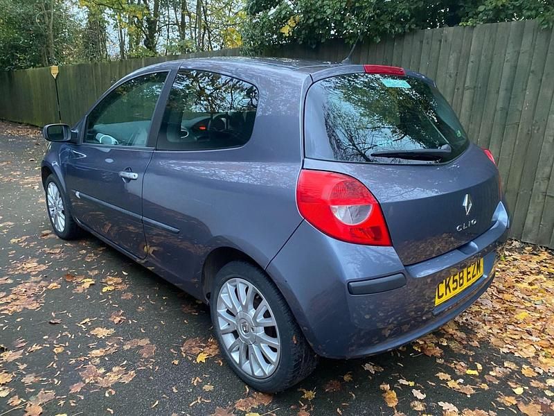 Blue Used 2008 Renault Clio II Dynamique Hatchback | £1,750 (Fair price) - Image 1/4