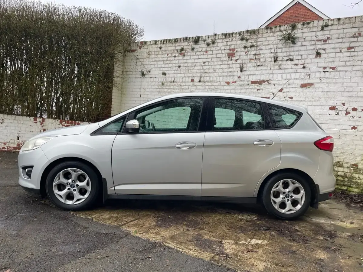 Second-hand Ford C-MAX Zetec 115 CP (84 kW) 2011 Argintiu Monovolum
