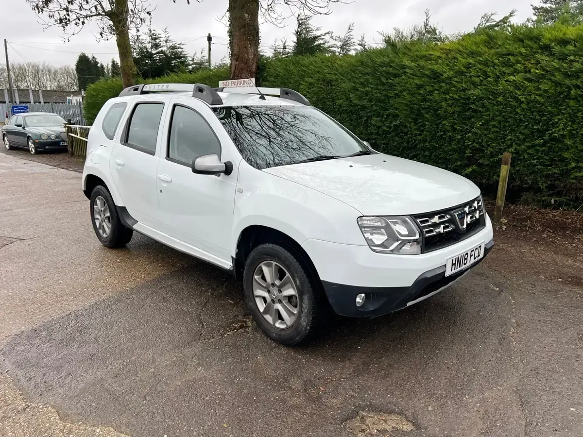 Used Dacia Duster 125 HP (91 kW) 2018 White Hatchback