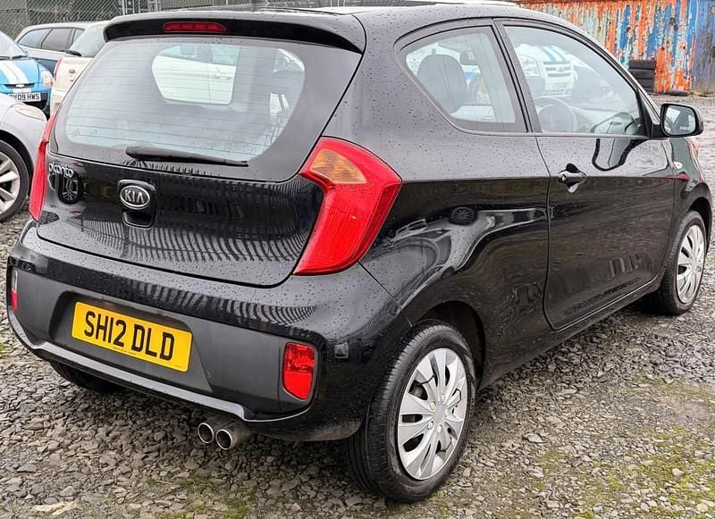 Used Kia Picanto Air 68 HP (50 kW) 2012 Black Hatchback