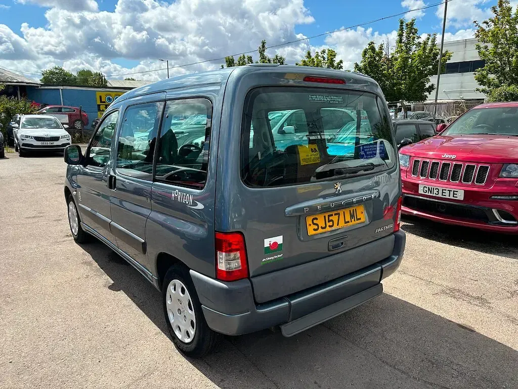 Used Peugeot Partner 75 HP (55 kW) 2007 Grey MPV