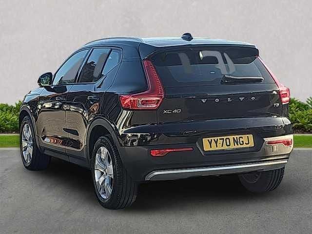 Used Volvo XC40 Momentum 163 HP (119 kW) 2020 SUV