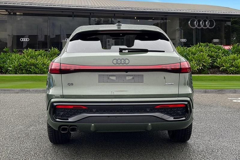 New Audi Q5 Sportback Design 2026 Green SUV