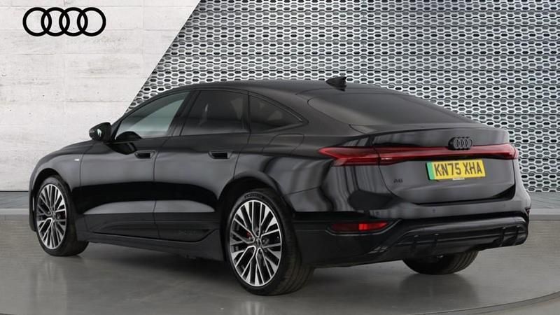 New Audi A6 e-tron Comfort 210 kW (286 HP) 2025 Black Estate