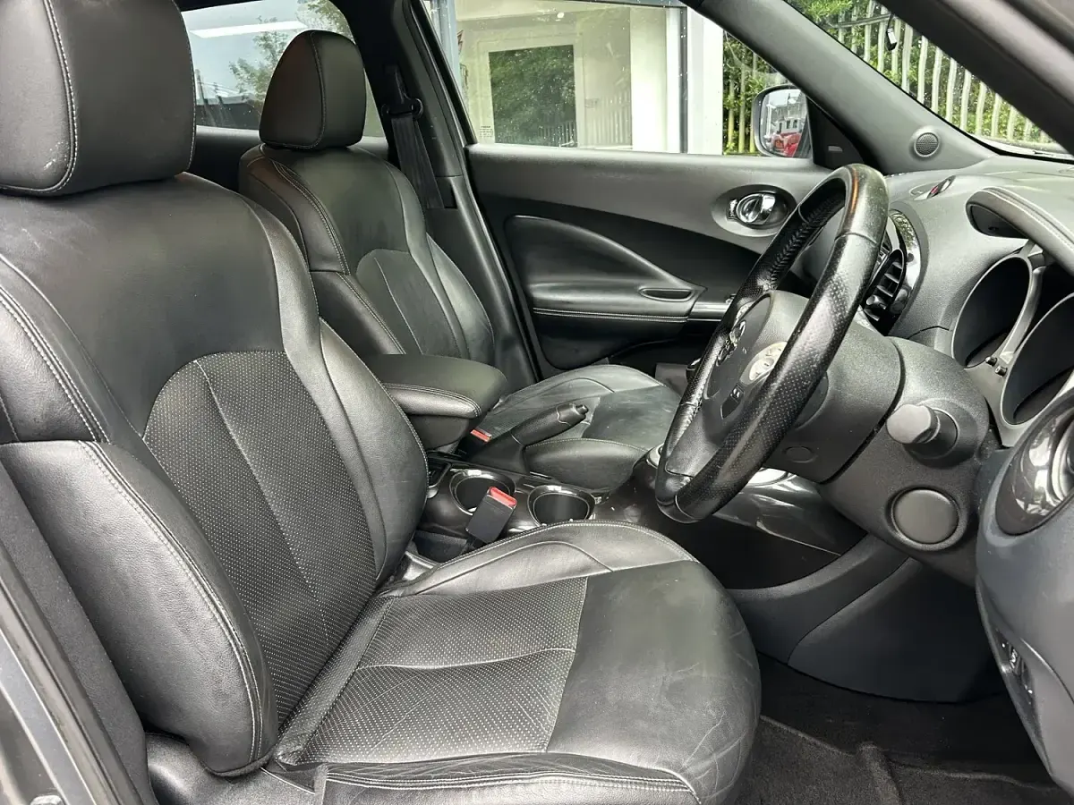 Used Nissan Juke Tekna 110 HP (80 kW) 2014 Grey SUV