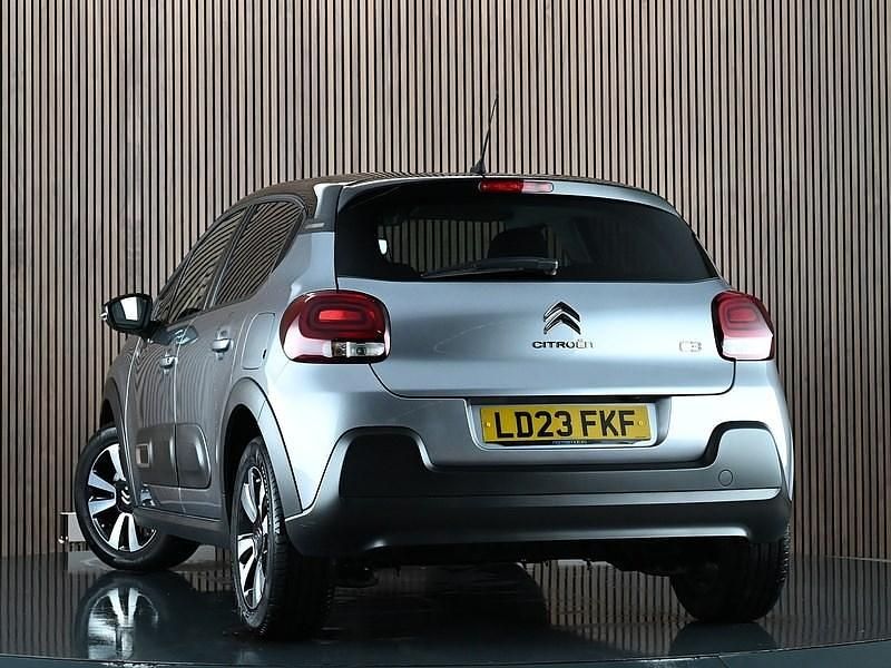 Begagnad Citroën C3 PureTech 2023 Grå Halvkombi