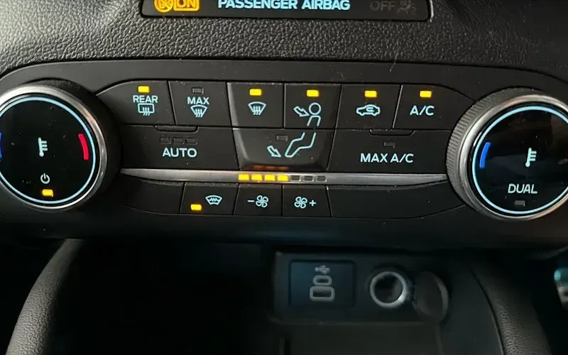 Used Ford Kuga ST-Line 150 HP (110 kW) 2023 Grey SUV