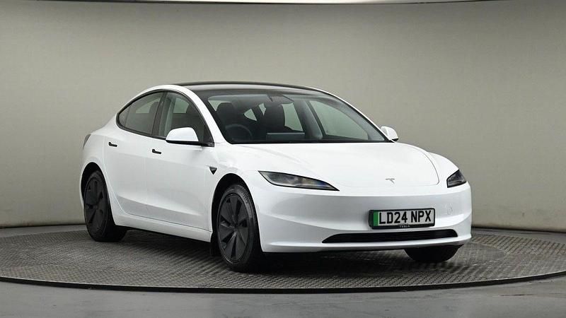 White Used 2024 Tesla Model 3 Sedan | £29,650 (Expensive) - Image 1/4