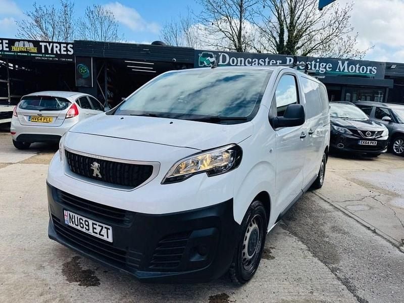 Used Peugeot Expert 2019 White Van