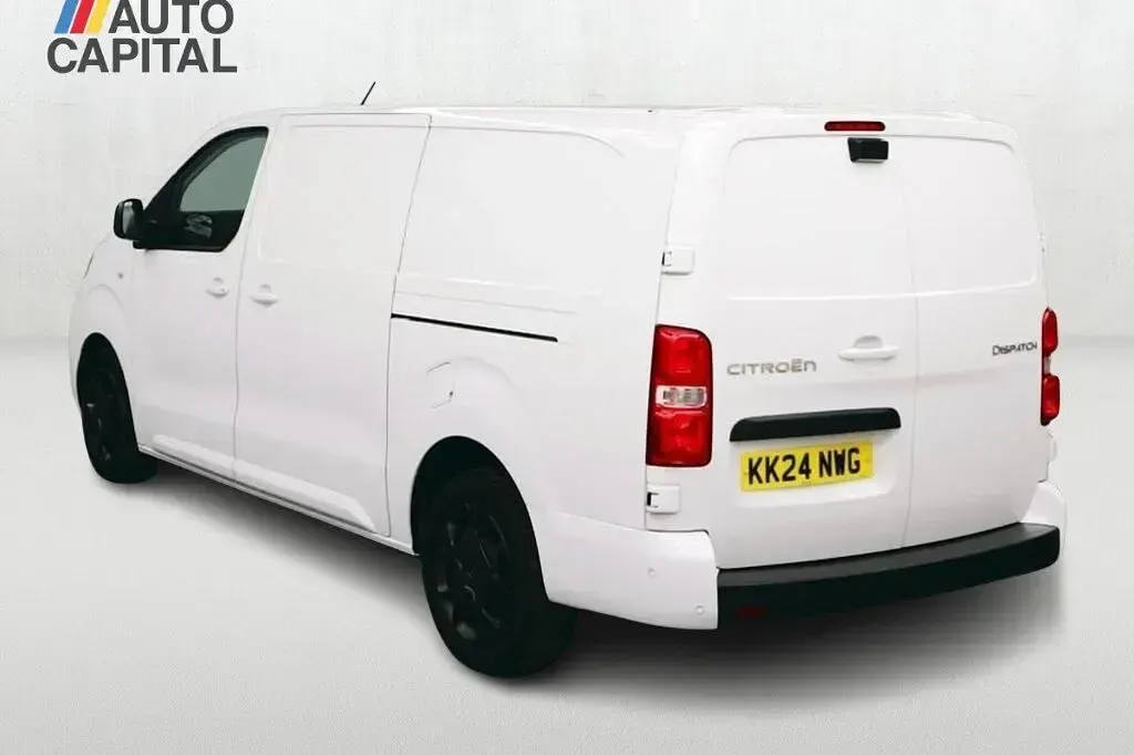 Used Citroën Dispatch 120 HP (88 kW) 2024 White MPV